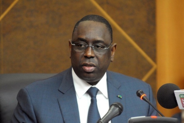 Macky Sall appelle à transformer les titres précaires en titres fonciers Macky Sall appelle à transformer les titres précaires en titres fonciers