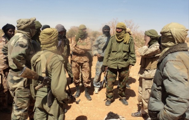 Sahel : Trois groupes terroristes créent une alliance sous la bannière d’AQMI Sahel : Trois groupes terroristes créent une alliance sous la bannière d’AQMI