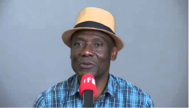 Joseph Antoine-Bell : "le foot sénégalais est plombé par les khons" Joseph Antoine-Bell : "le foot sénégalais est plombé par les khons"