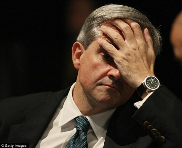 Chris Huhne accusé d’avoir demandé en 2003 à son ex-épouse d’endosser à sa place des points retirés après un excès de vitesse