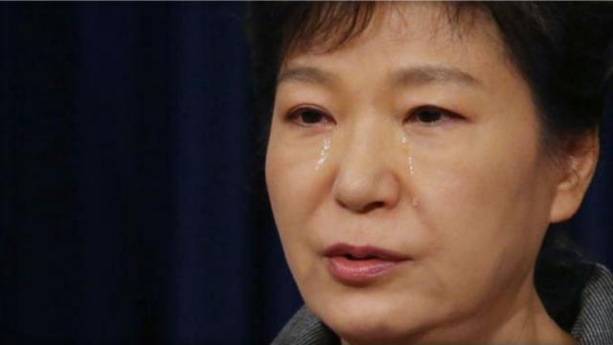 Park Geun-hye, présidente coréenne destituée et emprisonnée Park Geun-hye, présidente coréenne destituée et emprisonnée