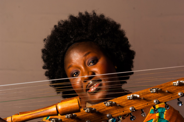 Mamy Kanouté, artiste choriste : Chanter, au nom des traditions griottes et mandingues Mamy Kanouté, artiste choriste : Chanter, au nom des traditions griottes et mandingues