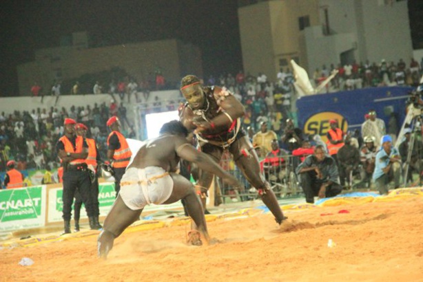 Siteu bat Zoss par KO Siteu bat Zoss par KO