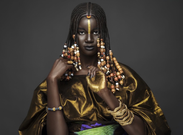 Khoudia Diop sublime en mode "thiossane" Khoudia Diop sublime en mode "thiossane"