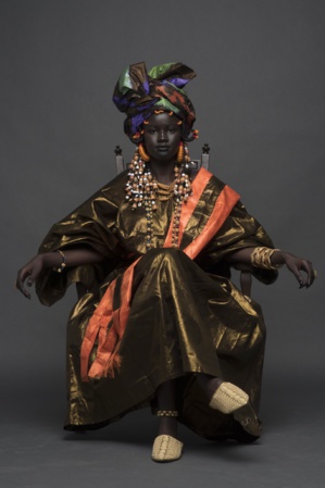 Khoudia Diop sublime en mode "thiossane" Khoudia Diop sublime en mode "thiossane"