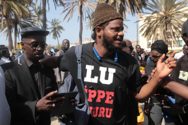 Thiaat qui jubile Thiaat qui jubile