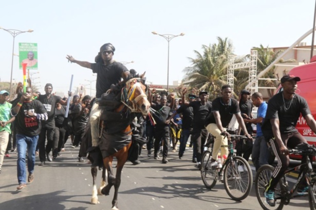 Les chevaux et les vélos aussi Les chevaux et les vélos aussi