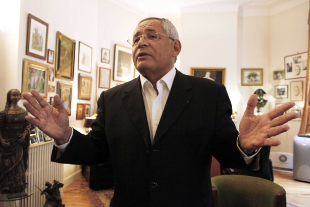 Costumes de Fillon : Bourgi raconte avoir été "contraint de mentir" par le camp Fillon Costumes de Fillon : Bourgi raconte avoir été "contraint de mentir" par le camp Fillon