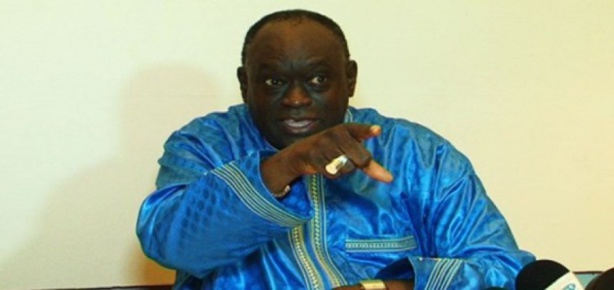 El Hadji Diouf s'attaquant à Serigne Modou Kara El Hadji Diouf s'attaquant à Serigne Modou Kara