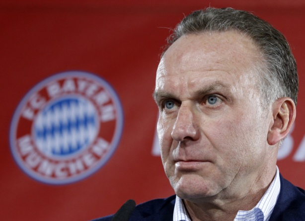 Rummenigge, président du Bayern: "On s'est fait baiser par l'arbitre" Rummenigge, président du Bayern: "On s'est fait baiser par l'arbitre"