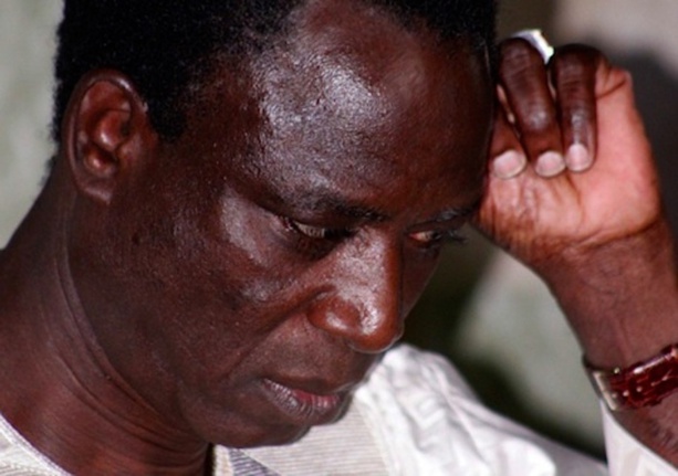Thione Seck dans la mélasse Thione Seck dans la mélasse