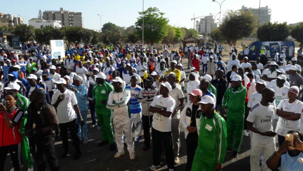 Les images de la randonnée pédestre des agents de l'Etat Les images de la randonnée pédestre des agents de l'Etat