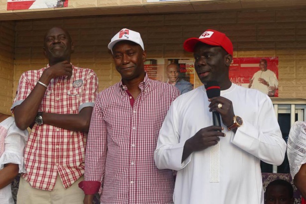 Pikine Icotaf: Le responsable du Grand Parti Aly Ba mobilise pour Malick Gakou Pikine Icotaf: Le responsable du Grand Parti Aly Ba mobilise pour Malick Gakou