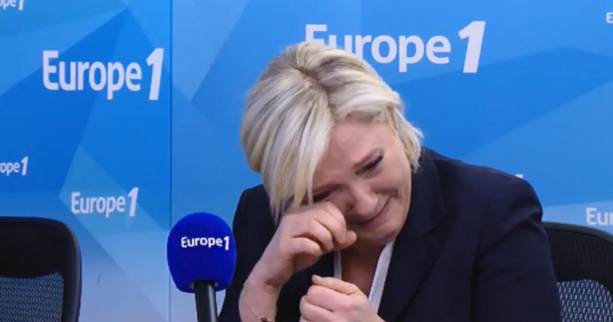Vidéo : Marine Lepen prend la fuite par une porte dérobée Vidéo : Marine Lepen prend la fuite par une porte dérobée