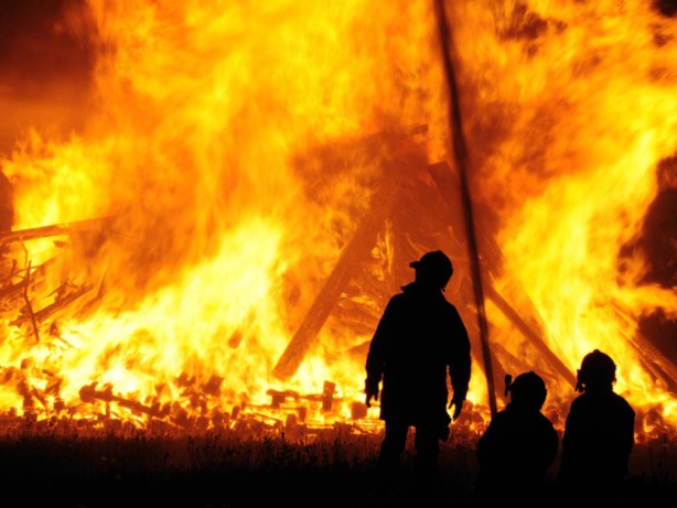 Urgent : 5 enfants d’une même famille meurent asphyxiés par la fumée aux Parcelles Assainies Unité 17 Urgent : 5 enfants d’une même famille meurent asphyxiés par la fumée aux Parcelles Assainies Unité 17