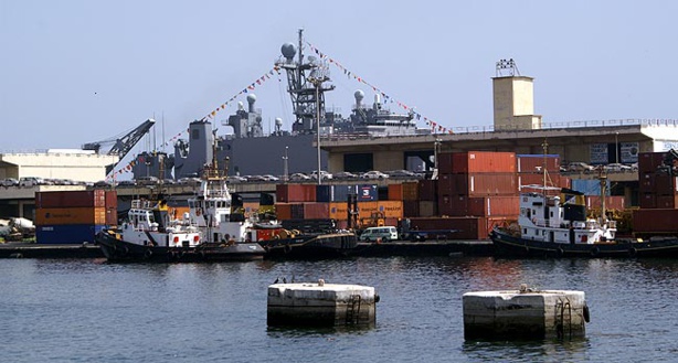 Dernière minute : Le corps du matelot Mbaye Gaye tombé dans les eaux du Port retrouvé Dernière minute : Le corps du matelot Mbaye Gaye tombé dans les eaux du Port retrouvé