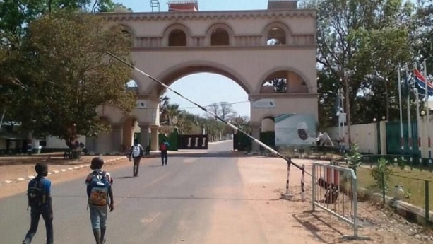 Gambie : Un mort dans une manifestation contre les forces ouest-africaines Gambie : Un mort dans une manifestation contre les forces ouest-africaines