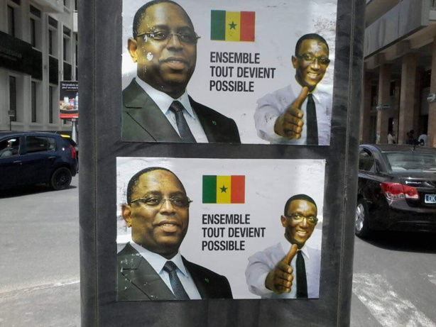 ​Amadou Ba et les affiches de la division