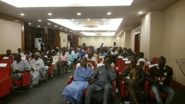 Forum du leadership jeune organisé par le RAJES Forum du leadership jeune organisé par le RAJES