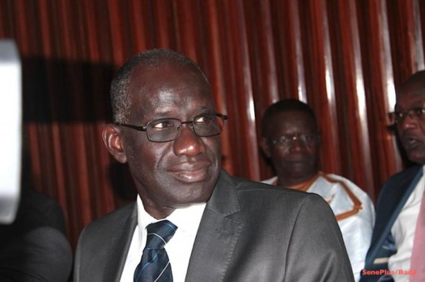 Mbagnick Ndiaye salue l'adoption "d'un code consensuel" de la presse Mbagnick Ndiaye salue l'adoption "d'un code consensuel" de la presse