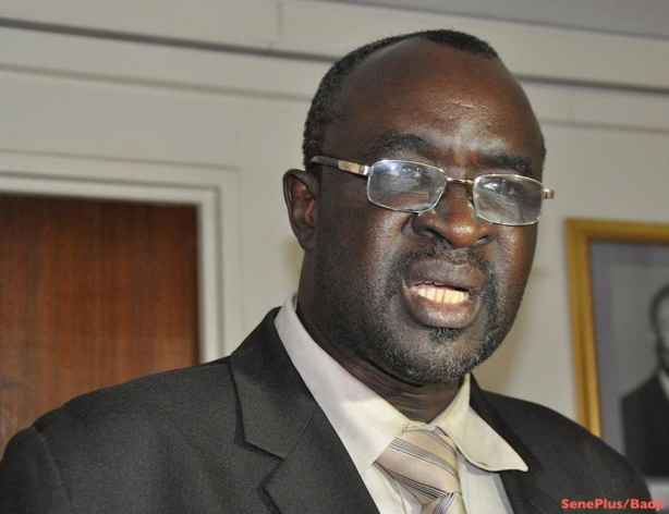 Moustapha Cissé Lo déclaré persona non grata par les apéristes à Touba Moustapha Cissé Lo déclaré persona non grata par les apéristes à Touba