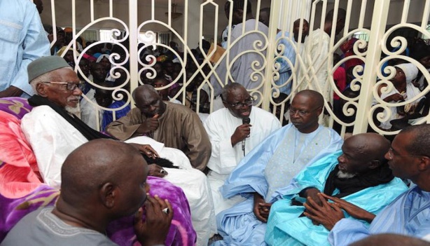 Touba : Le Khalife « bénit » la campagne de Mahammad Boun Abdallah Dionne Touba : Le Khalife « bénit » la campagne de Mahammad Boun Abdallah Dionne