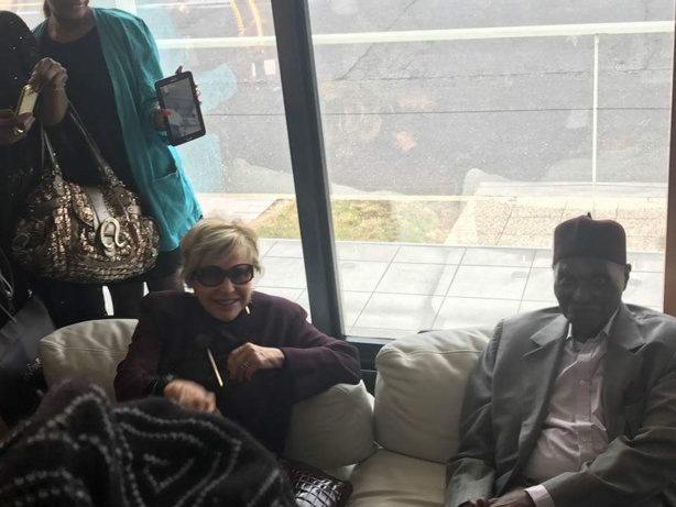 Les images du départ de Wade à l'aéroport du Bourget Les images du départ de Wade à l'aéroport du Bourget