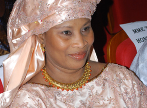 Aïssata Tall Sall: "Le bassin arachidier est en train de s’effondrer" Aïssata Tall Sall: "Le bassin arachidier est en train de s’effondrer"