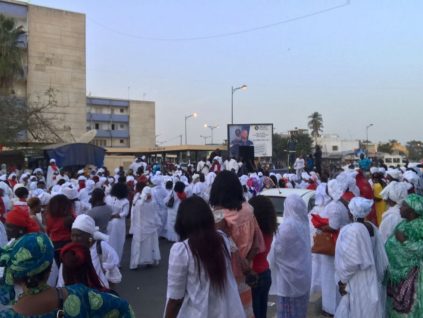 Audition du maire de Dakar à Reubeuss : les femmes khalifistes bloquent la circulation