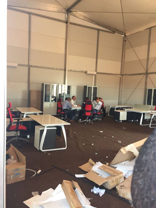 Sonko dénonce l'empressement de l'inauguration de l'AIBD : «Après l’inauguration des échangeurs inachevés, c’est au tour d’un aéroport incomplet» Sonko dénonce l'empressement de l'inauguration de l'AIBD : «Après l’inauguration des échangeurs inachevés, c’est au tour d’un aéroport incomplet»