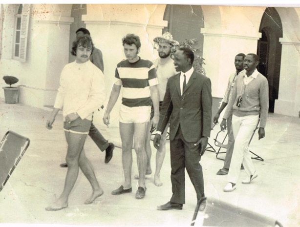 Les photos inédites de Johnny Halliday à  Gorée! 