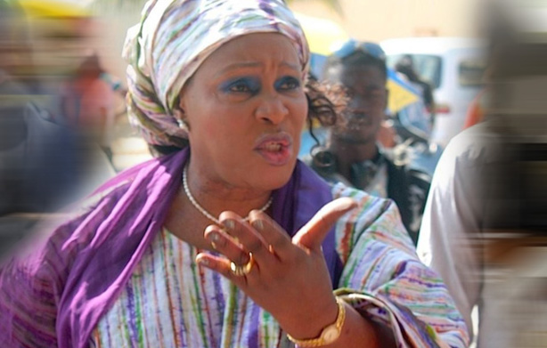 Aïda Ndiongue pilonne Aminata Touré