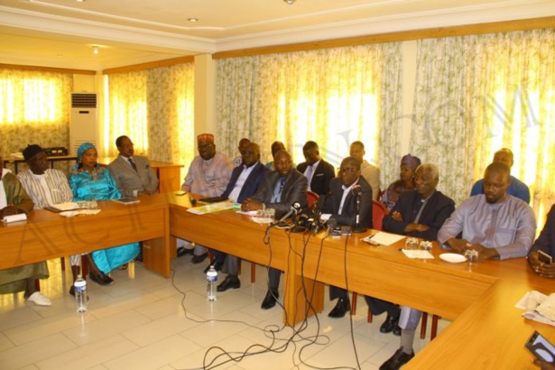 L’opposition autour du PDS lance «l’initiative pour des élections démocratiques au Sénégal» L’opposition autour du PDS lance «l’initiative pour des élections démocratiques au Sénégal»