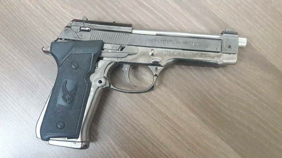 Un faux douanier arrêté a été démasqué grâce à la perspicacité de sa copine