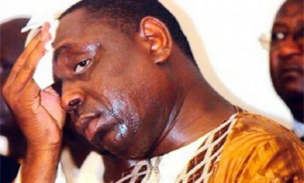 Macky Sall à Paris : Un voyage à la sauvette