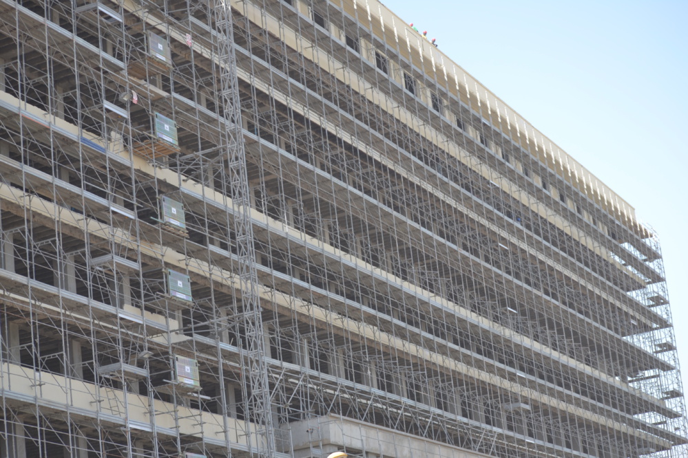 Building administratif : de 17 milliards au début de la réfection, la facture monte à 40 milliards Building administratif : de 17 milliards au début de la réfection, la facture monte à 40 milliards