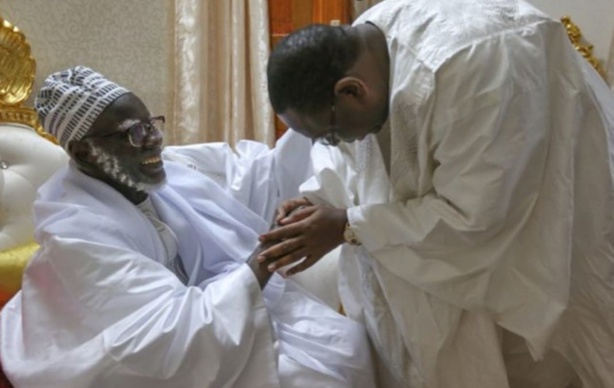 Macky Sall à Serigne Mountakha Mbacké : « Prier pour ma réélection pour que je termine les chantiers à Touba»