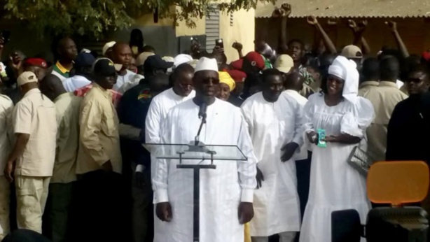 Macky Sall aprés son vote : "J’espère qu’au terme de cette journée le peuple sénégalais sera le seul vainqueur " Macky Sall aprés son vote : "J’espère qu’au terme de cette journée le peuple sénégalais sera le seul vainqueur "