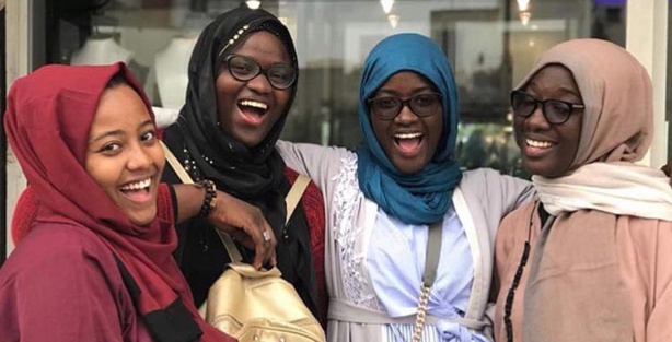 Interdiction du port du voile à Sainte Jeanne d’Arc : JAMRA & MBAÑ GACCE mettent en garde Interdiction du port du voile à Sainte Jeanne d’Arc : JAMRA & MBAÑ GACCE mettent en garde