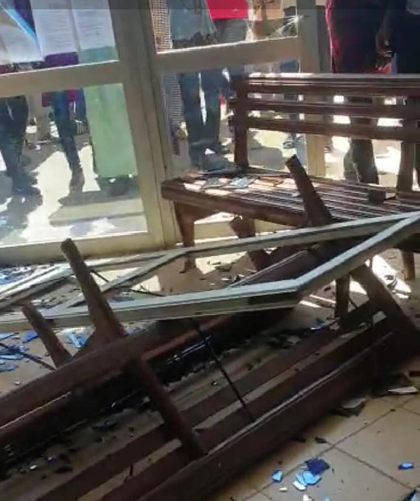 Saccage du tribunal de Louga : Le ministre Malick Sall promet la sanction aux fautifs Saccage du tribunal de Louga : Le ministre Malick Sall promet la sanction aux fautifs