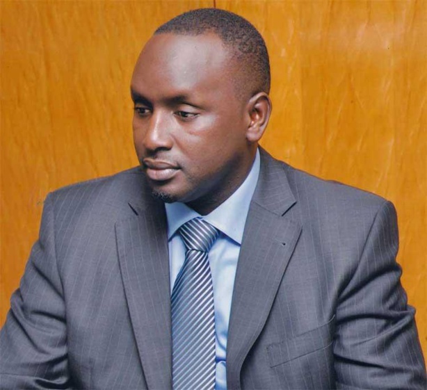 Macron, Ouattara et consorts volent notre monnaie Macron, Ouattara et consorts volent notre monnaie