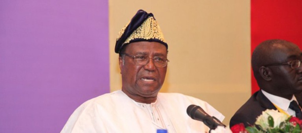 Nicéphore Soglo à Alpha Condé et aux présidents aspirant à un 3e mandat : ‹‹C’est terminé, cette comédie là›› Nicéphore Soglo à Alpha Condé et aux présidents aspirant à un 3e mandat : ‹‹C’est terminé, cette comédie là››