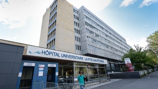 Les fumeurs seraient-ils moins exposés au coronavirus ? Les fumeurs seraient-ils moins exposés au coronavirus ?