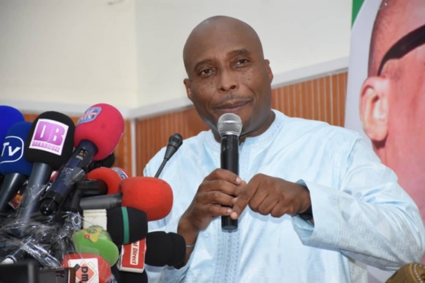 Barthélémy Diaz : « J'irai répondre au procès en tant que maire de Dakar » Barthélémy Diaz : « J'irai répondre au procès en tant que maire de Dakar »