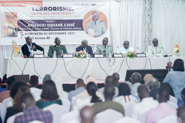 Parution : le Colonel Tidiane Cissé sur la piste du terrorisme dans le Sahel Parution : le Colonel Tidiane Cissé sur la piste du terrorisme dans le Sahel