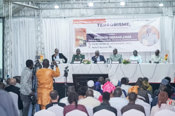 Parution : le Colonel Tidiane Cissé sur la piste du terrorisme dans le Sahel Parution : le Colonel Tidiane Cissé sur la piste du terrorisme dans le Sahel