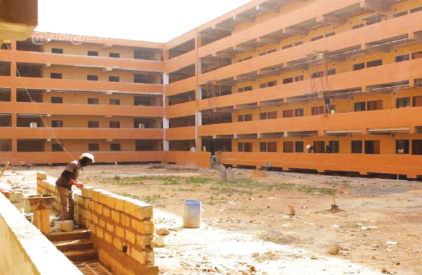 Démarrage des cours à l'Université Amadou Makhtar Mbow  de Diamniadio: Les étudiants attendront jusqu’en février 2022