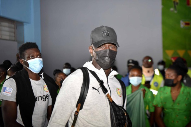 Arrivée des Lions à Bafassoum : 9 joueurs bloqués à Dakar