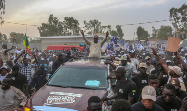 Macky SALL à Fatick, aujourd'hui : un accueil miné par la guerre de positionnement à l’APR Macky SALL à Fatick, aujourd'hui : un accueil miné par la guerre de positionnement à l’APR