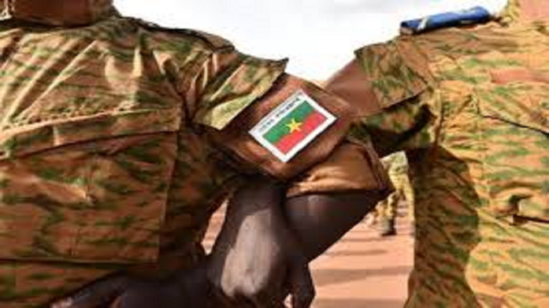 Burkina Fasso : huit militaires accusés de préparer un coup d’Etat ont été arrêtés Burkina Fasso : huit militaires accusés de préparer un coup d’Etat ont été arrêtés